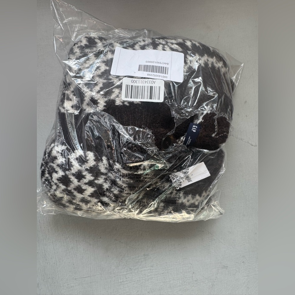 NWT Fuzzy Fair Isle Cardigan Sweater in Brown - Picture 14 of 15